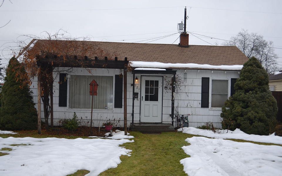 2nd image of 921 S 1st Ave
