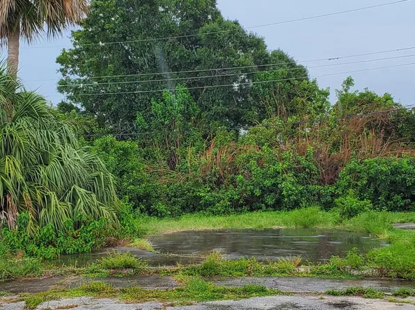 610 Paw Paw St, Cocoa, FL 32922