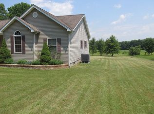 10048 Stamm Rd, Mantua, OH 44255