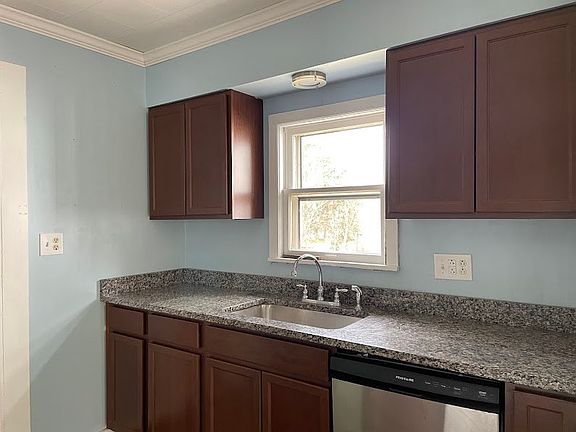 2nd image of 50 Burr Ave