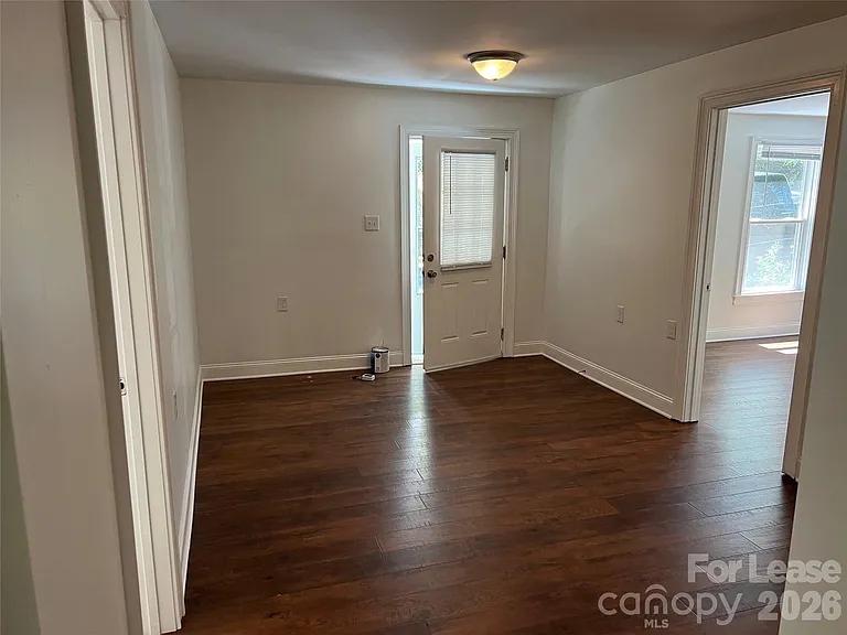 346 Nesbit Ave — Photo 5
