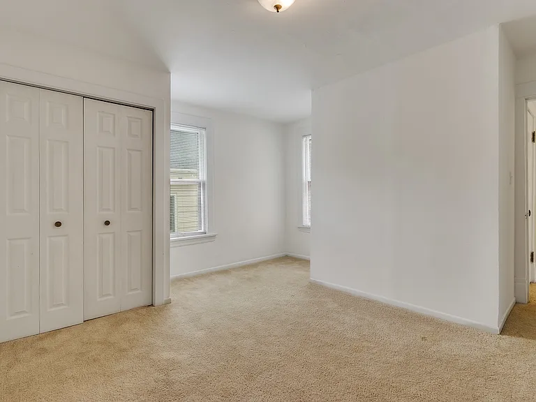 476 W Jackson St — Photo 13