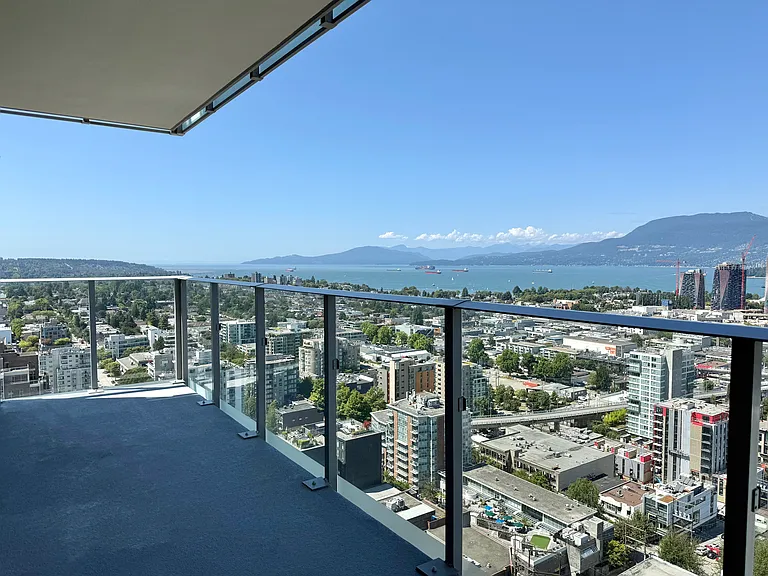 2488 Granville St — Photo 132