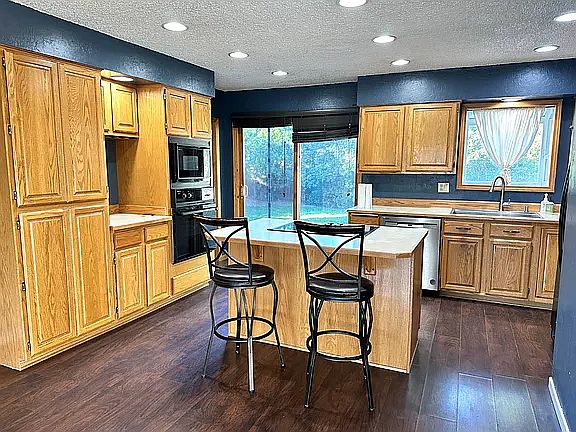 2nd image of 436 S Diamond Ave
