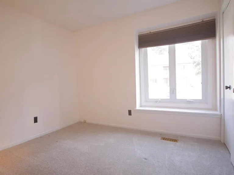 5416 Pinehurst Dr — Photo 18