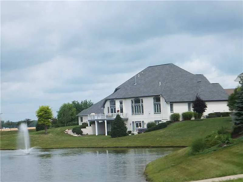 2497 Turf Way photo 1