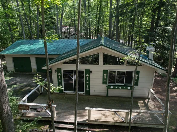 1119 Lake Ridge Dr, Gaylord, MI 49735
