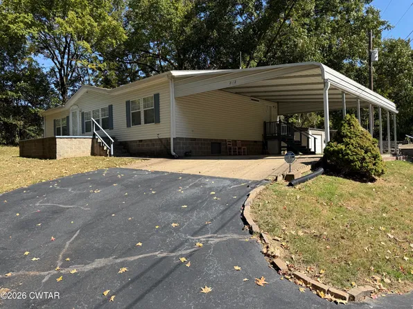 2112 Resthome Rd, Dyersburg, TN 38024