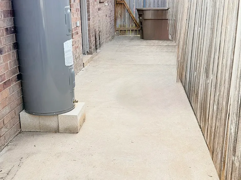 701 S Logan Dr #1 — Photo 13
