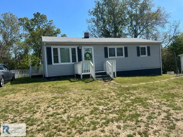 2001 Mapleton Dr, Callands, VA 24530