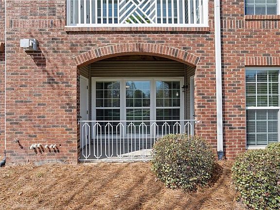 2nd image of 190 Shallowford Reserve Dr Unit 104