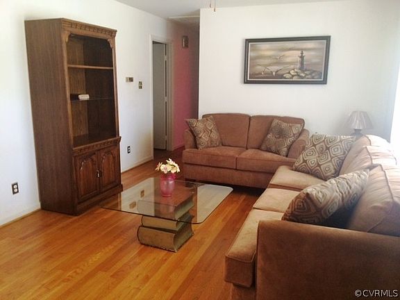 3rd image of 3200 W Broadway