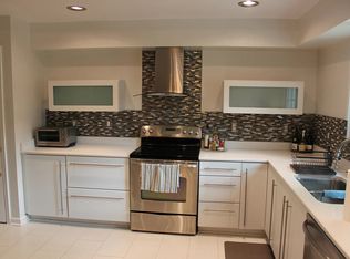 916 Hoover Village Dr #916A, Indianapolis, IN 46260