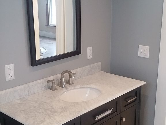 Bathroom on the first floor