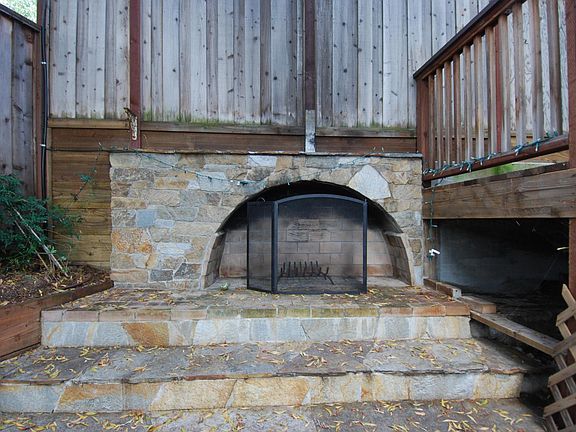 5th image of 333 Palomar Dr