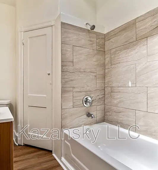 4808 N Franklin St — Photo 11