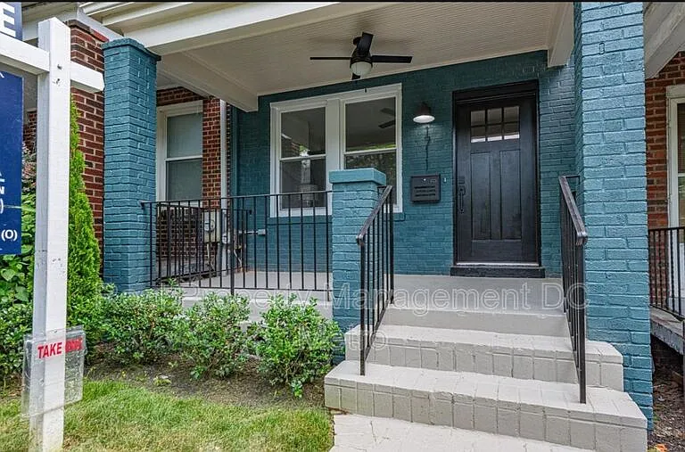 1711 Lang Pl NE — Photo 29
