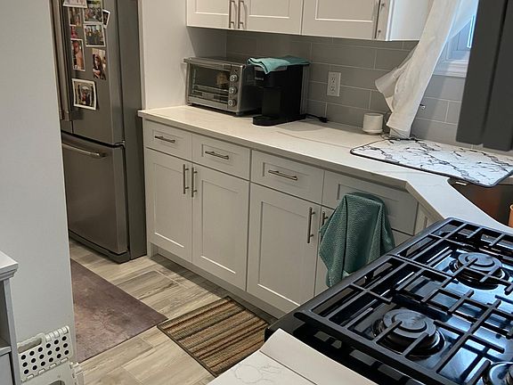 4th image of 2565 Ocean Ave