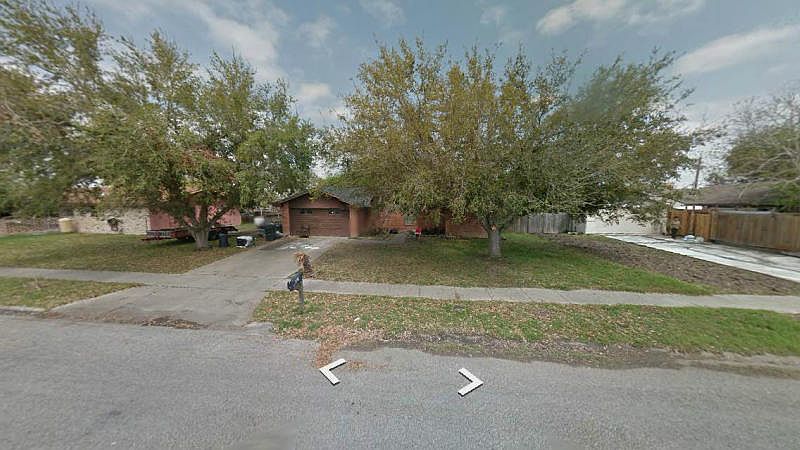 1st image of 10810 Eastwood Dr