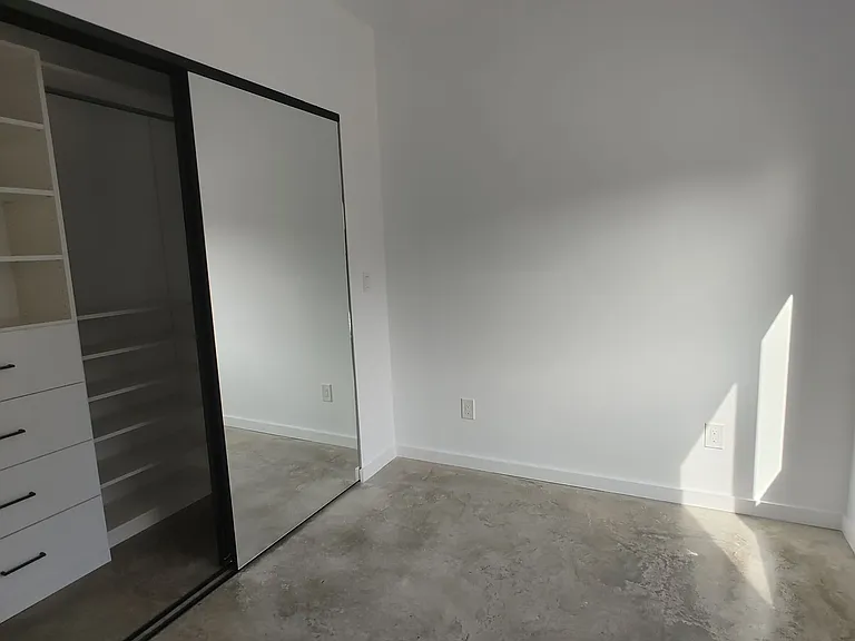 818 Grant St — Photo 48