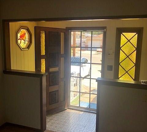 2nd image of 6472 Estrella Ave