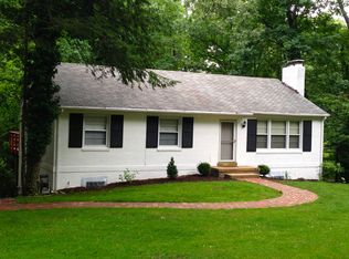 7655 Hooes Rd, Springfield, VA 22152