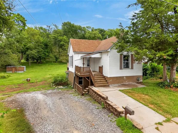 6309 S 3rd St, Saint Joseph, MO 64504
