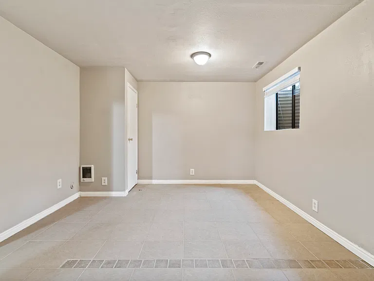 765 N Meaghan Pl — Photo 22