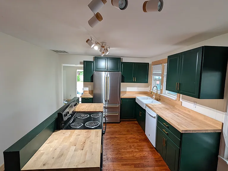 1202 Glynridge St — Photo 16