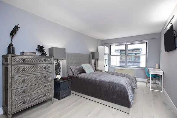 Rented by Corcoran | media 17