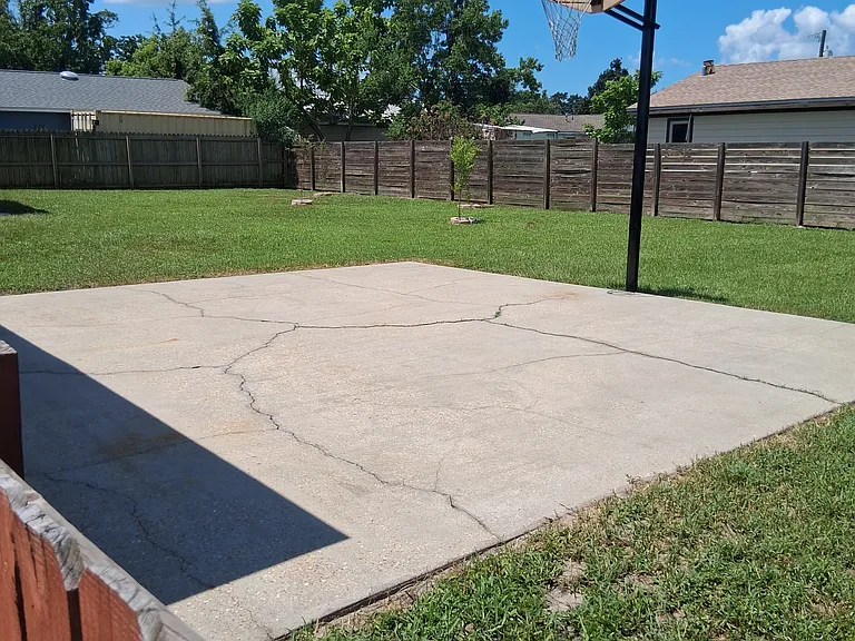 802 Alabama Ave — Photo 27