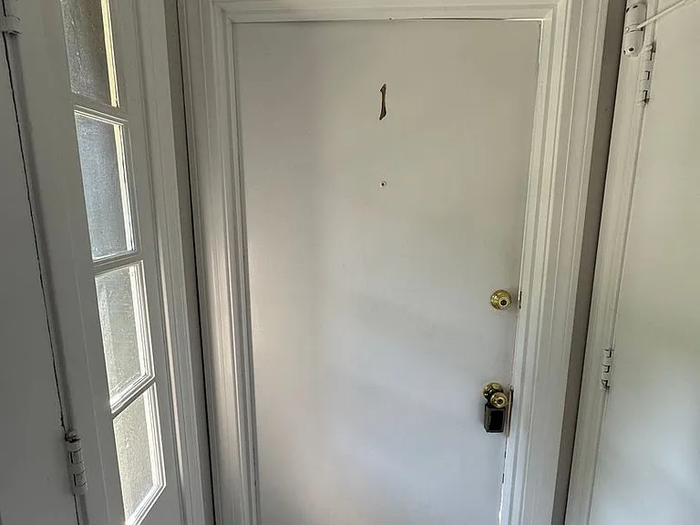 2079 Douglass Blvd — Photo 2