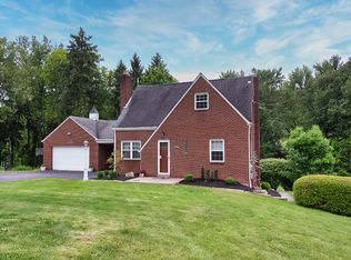 212 Hays Rd, Pittsburgh, PA 15241