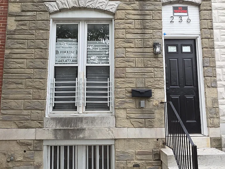 236 N Milton Ave — Photo 1
