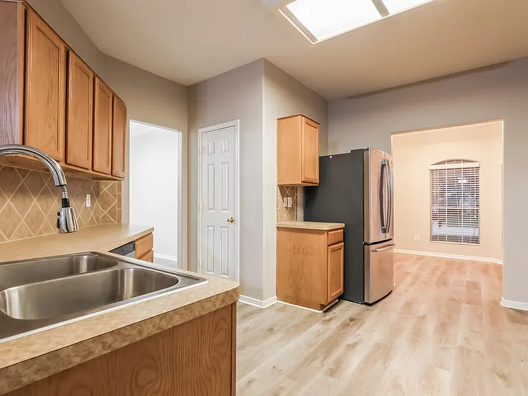 12214 Landsdown Ridge Way — Photo 8