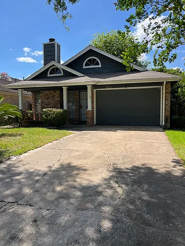 2022 Greencourt Dr Photo 1