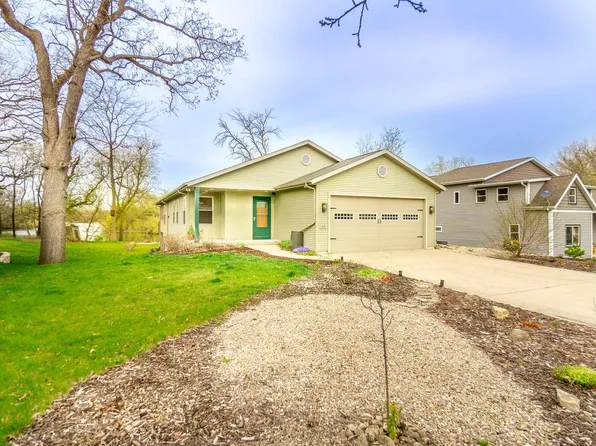 920 Dunkirk Avenue, Stoughton, WI 53589