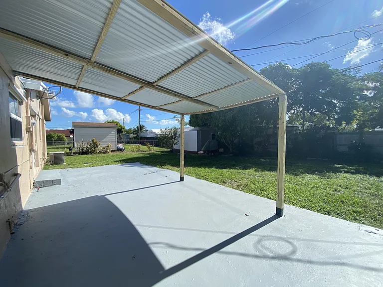 9870 Nicaragua Dr — Photo 20