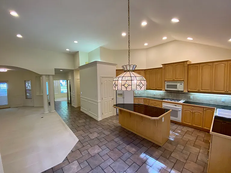 8616 Blue Grouse Way — Photo 5