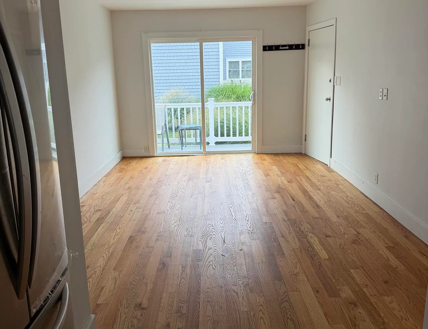 2 bed, 823 sqft, $2,600 — Photo 2