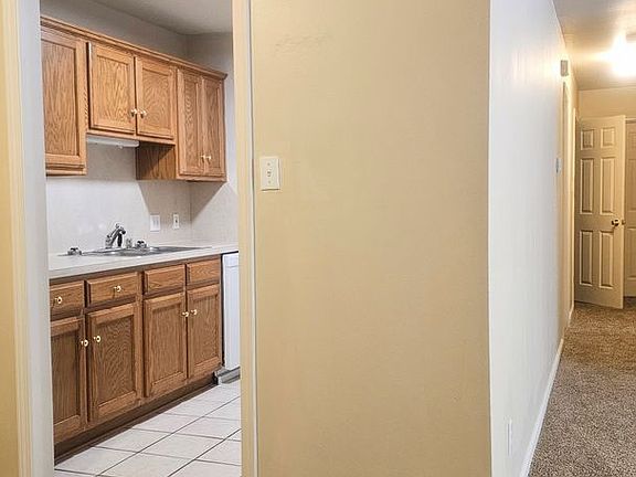 3rd image of 5555 Springvale Rd #5569
