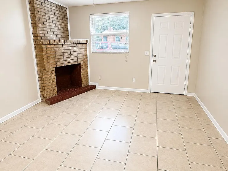 8067 Parental Cir — Photo 7