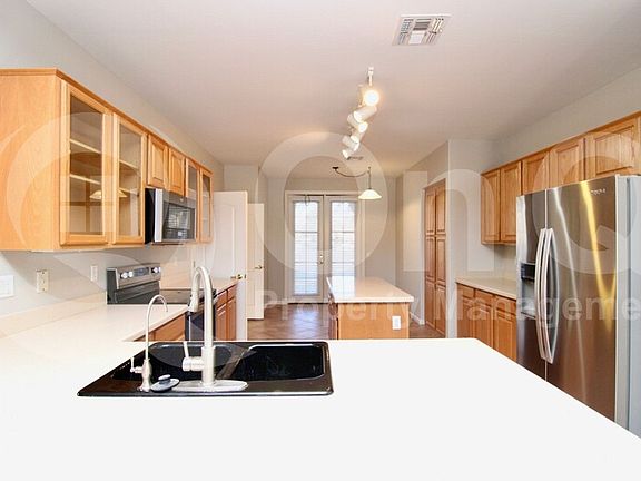 3rd image of 18230 N 48th Pl