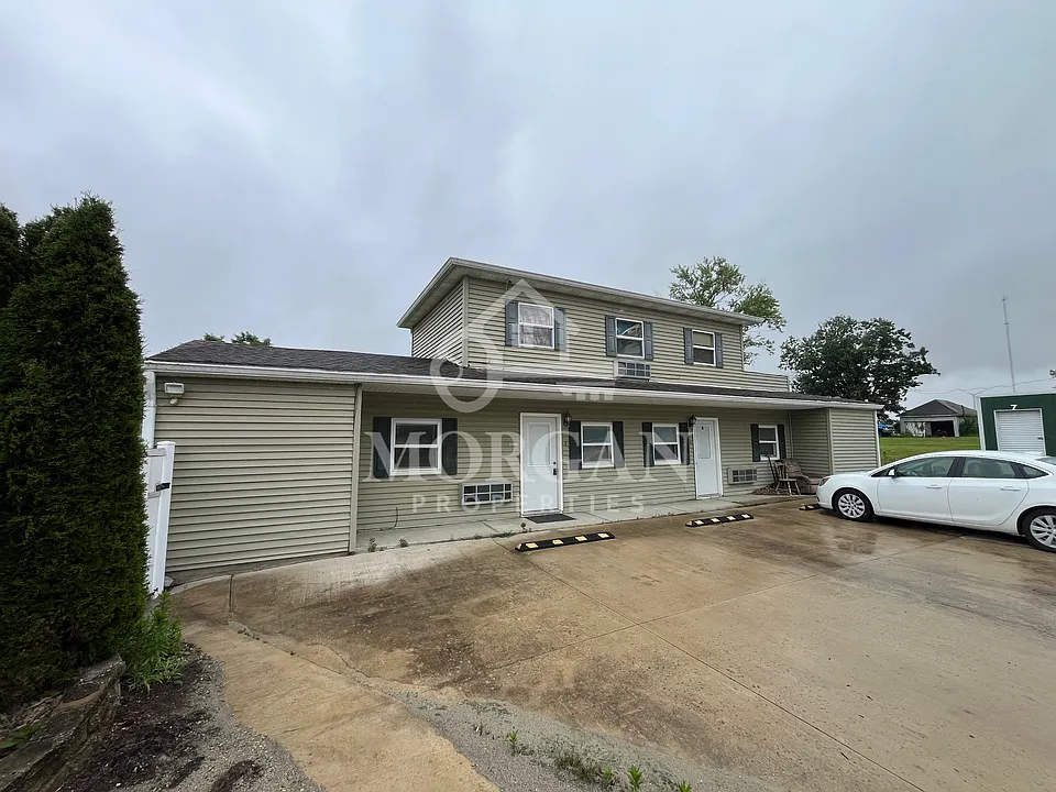 1361 S State Rd #3-5