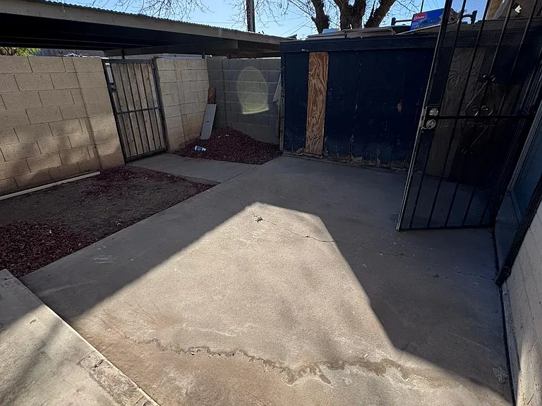 3605 W Bethany Home Rd #19 — Photo 12