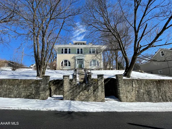 2000 10th St, Altoona, PA 16601