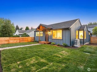 5817 56th Ave NE, Seattle, WA 98105