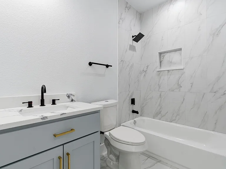 7040 Kinney St — Photo 25