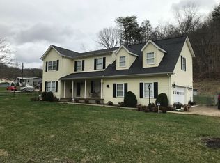 4350 Coopers Creek Rd, Charleston, WV 25312