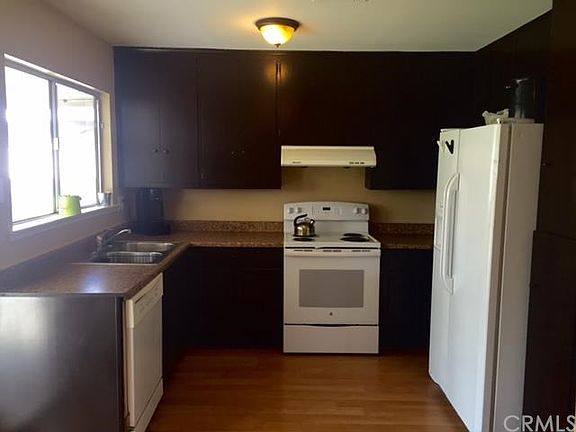 5th image of 3044 Harrison St